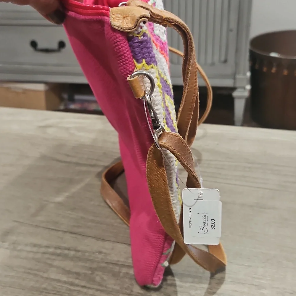 Colorful Patterned Crossbody Bag - Picture 7 of 7